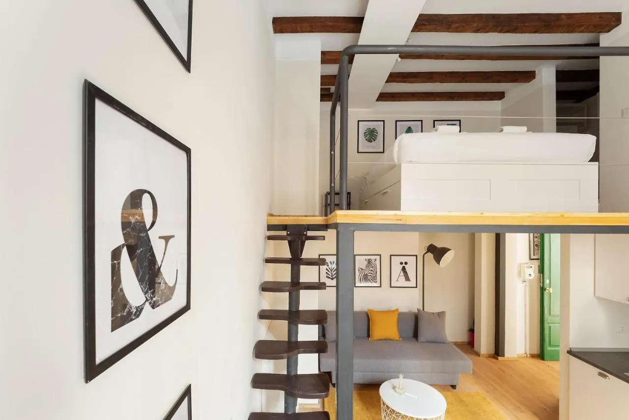Porta Venezia Modern Loft - The Green Door Apartment Milan
