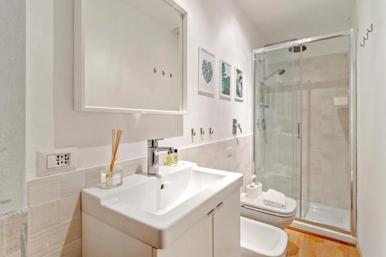 Apartment Porta Venezia Modern Loft - The Green Door Milan